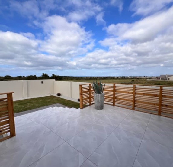 4 Bedroom Property for Sale in Fountains Estate Eastern Cape